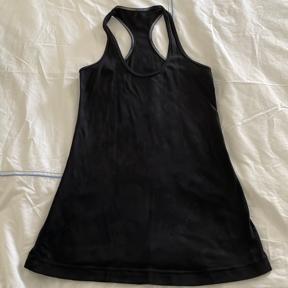 Lululemon tank